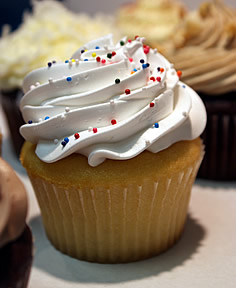 White Cupcake w/White Frosting